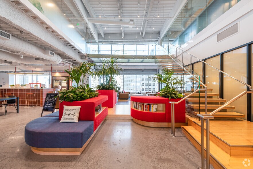 More Photos Of 33 Arch St, Boston Coworking Space