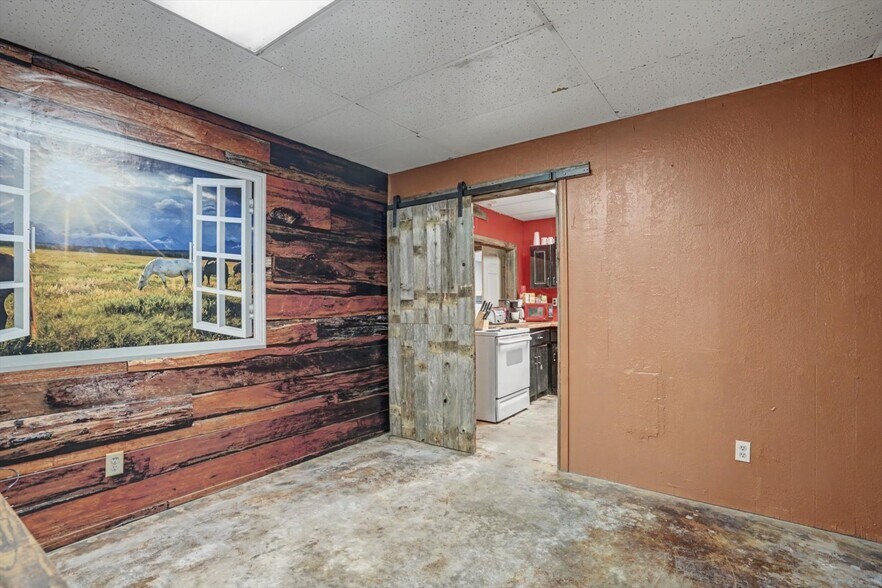 More Photos Of 603 W Rogers Blvd, Skiatook Freestanding For Sale