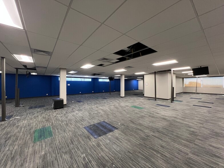 More Photos Of 4300 Centerview, San Antonio Office For Lease