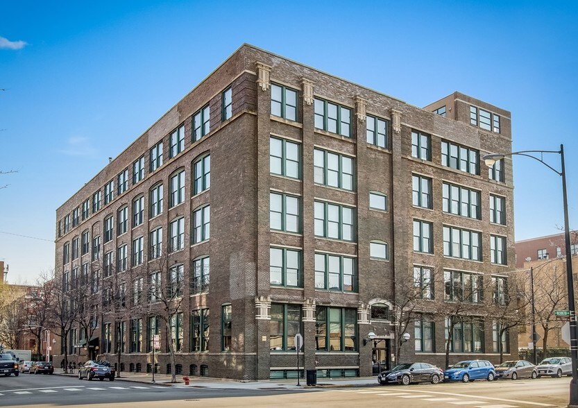 More Photos Of 1327 W Washington Blvd, Chicago Loft Creative Space For Lease