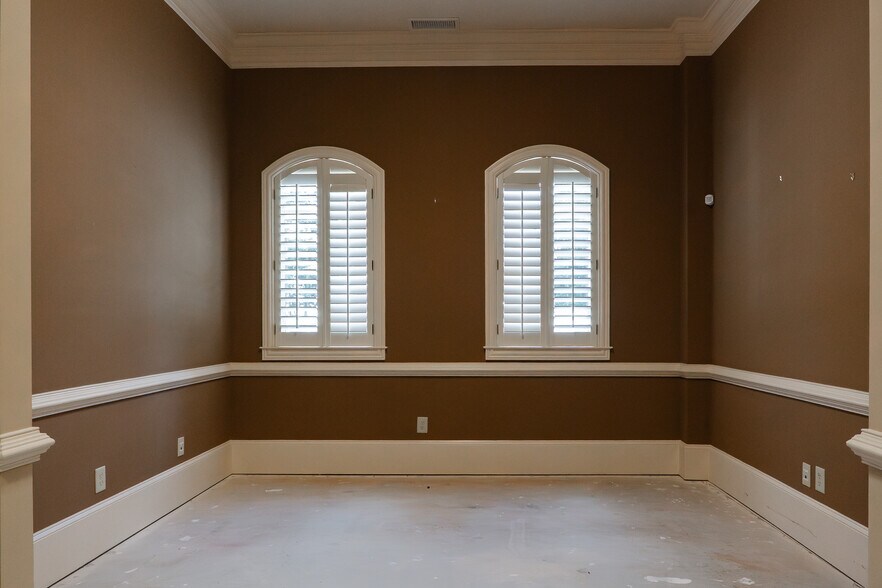 More Photos Of 1790 Atkinson Rd, Lawrenceville Medical For Sale