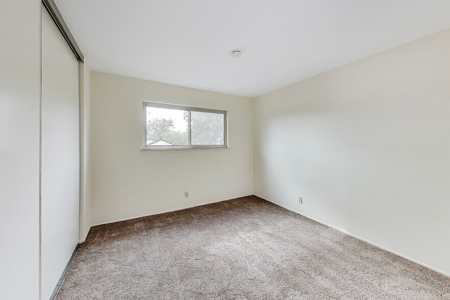 More Photos Of 20317 Wisteria St, Castro Valley Apartments For Sale