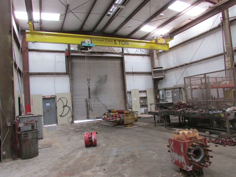 More Photos Of 3938 S County Road 1290, Odessa Warehouse For Lease