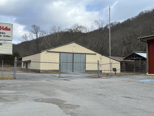 More Photos Of 43550 Veterans Memorial Hwy, Pennington Gap Freestanding For Sale