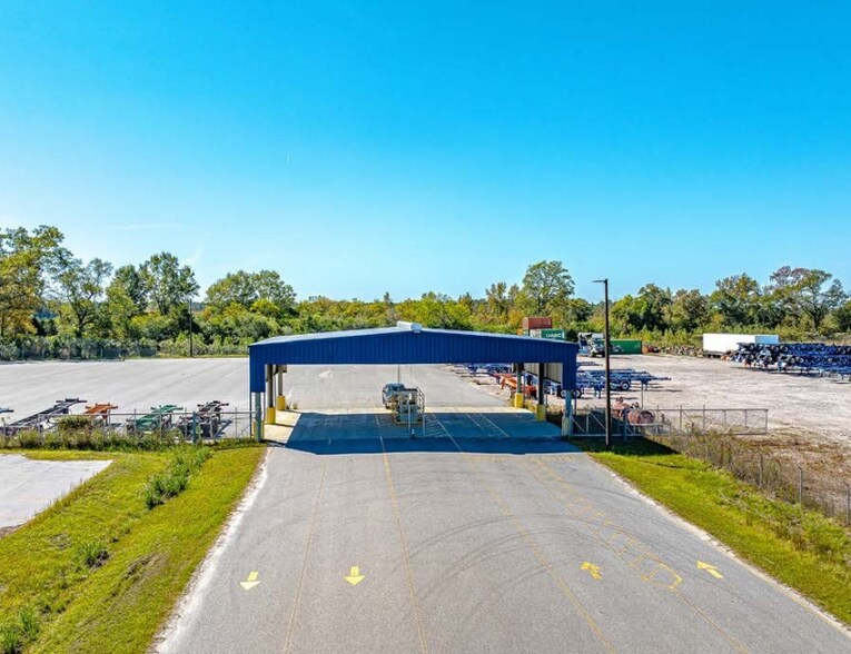 More Photos Of 349 W Fairfield Rd, Dillon Industrial For Lease