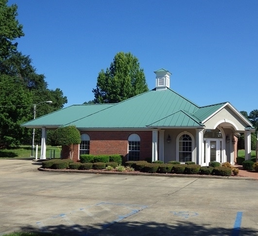 Primary Photo Of 1149 E Church Hill Rd, West Point Freestanding For Lease