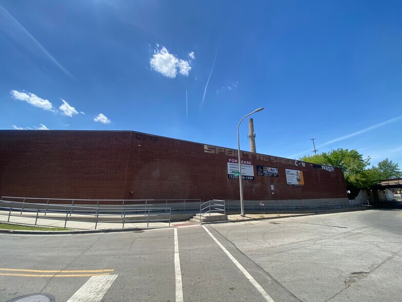 More Photos Of 4850 W Bloomingdale Ave, Chicago Warehouse For Sale