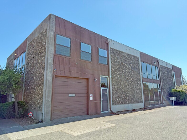 More Photos Of 5830 Commerce Blvd, Rohnert Park Office For Sale