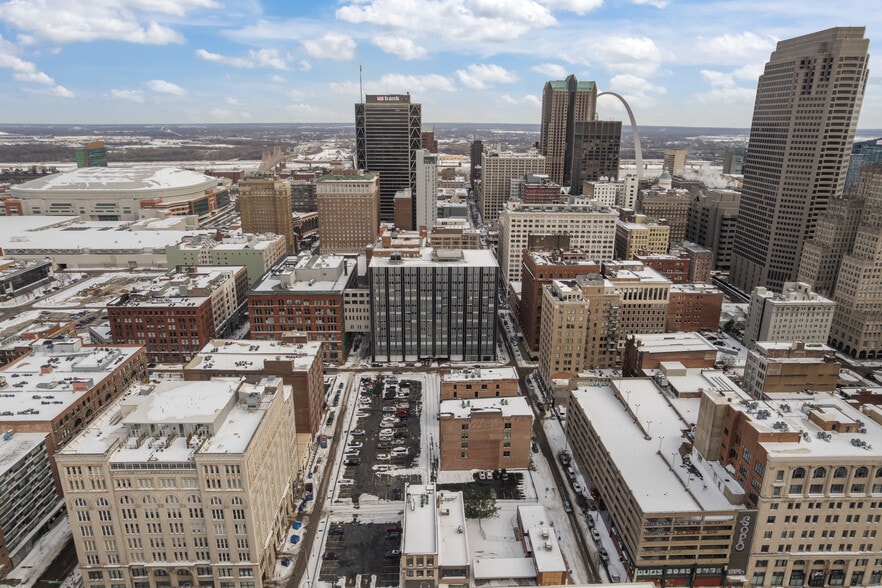 More Photos Of 1015-1023 Locust St, Saint Louis Office For Sale