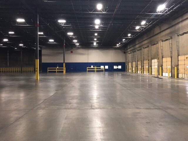 More Photos Of 2415 US Highway 78, Moody Distribution For Lease