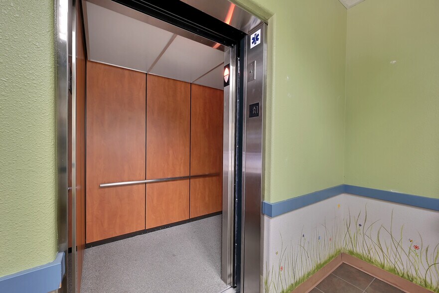 More Photos Of 103 D St, Marysville Office Residential For Sale