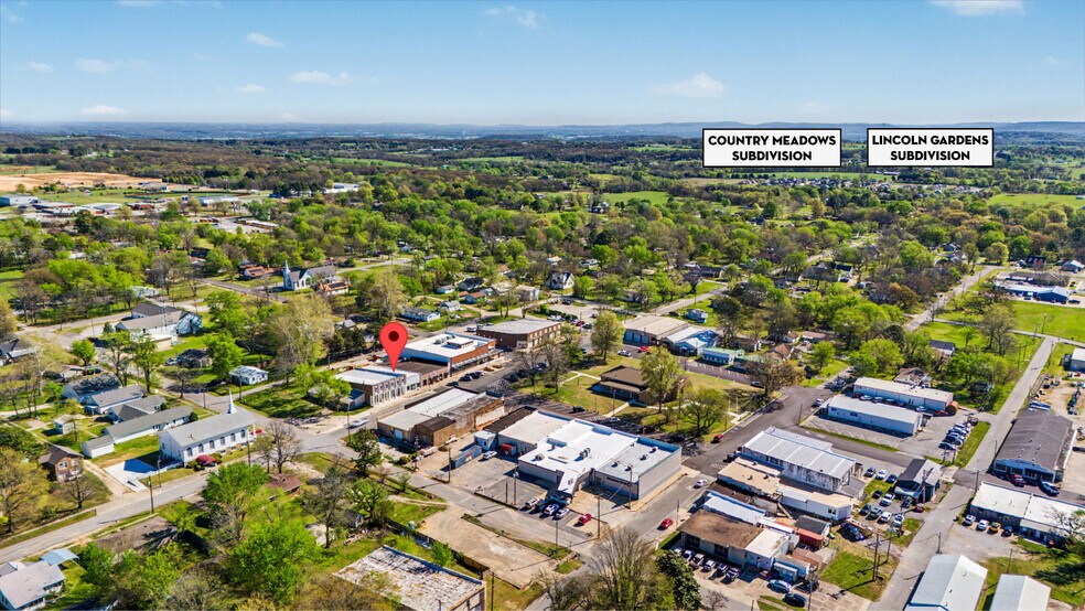 More Photos Of 113 W Bean St, Lincoln General Retail For Sale