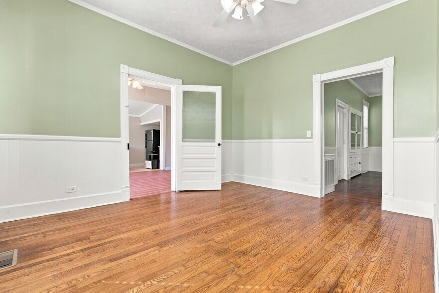 More Photos Of 339 W Main St, Easley Office For Sale