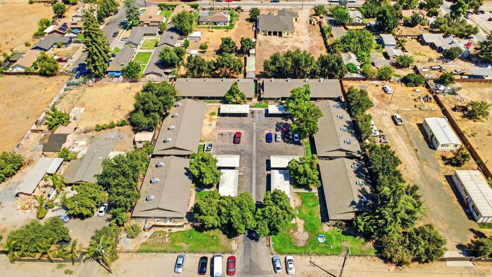 More Photos Of 1262 N Marks Ave, Fresno Apartments For Sale