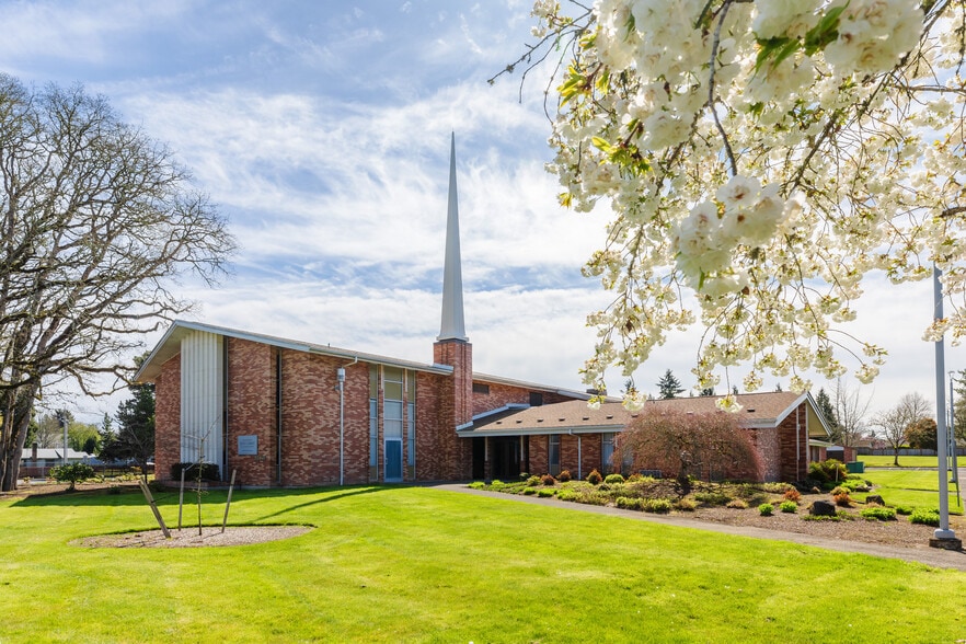 Primary Photo Of 5580 Golden Rd, Hillsboro Specialty For Sale