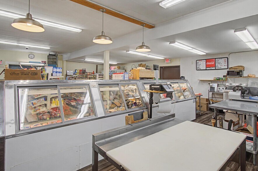 More Photos Of 23 Barlow St, Saint Albans Convenience Store For Sale