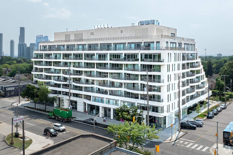 Primary Photo Of 689 The Queensway, Toronto Apartments For Lease