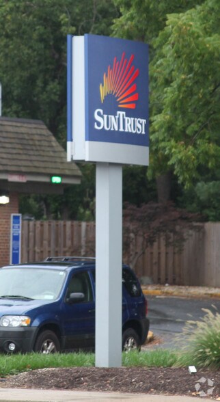 More Photos Of 3740 University Blvd, Kensington General Retail For Sale