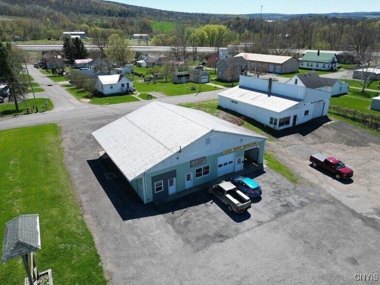 More Photos Of 262 Route 5S St, Mohawk Flex For Sale