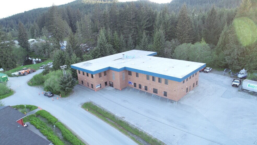 2760 Sherwood Ln