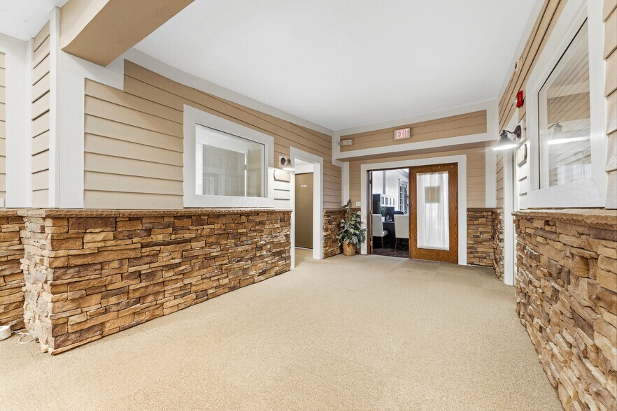 More Photos Of 160 Fayette St, Morgantown Apartments For Sale