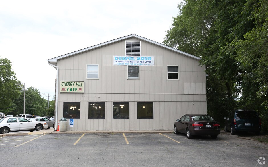 More Photos Of 2603 E Cass St, Joliet Storefront Retail Office For Lease