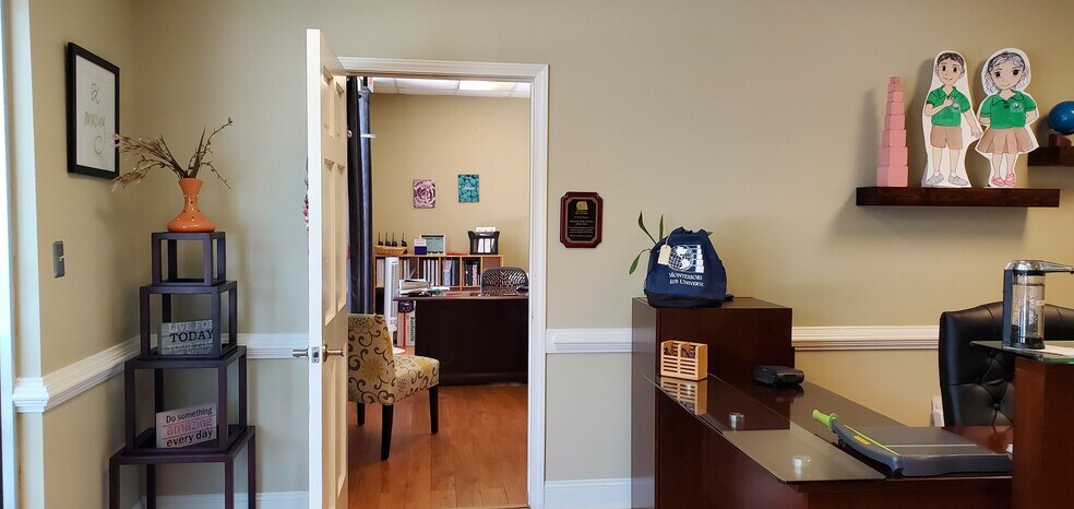 More Photos Of 4040 Johns Creek Pky, Suwanee General Retail For Sale