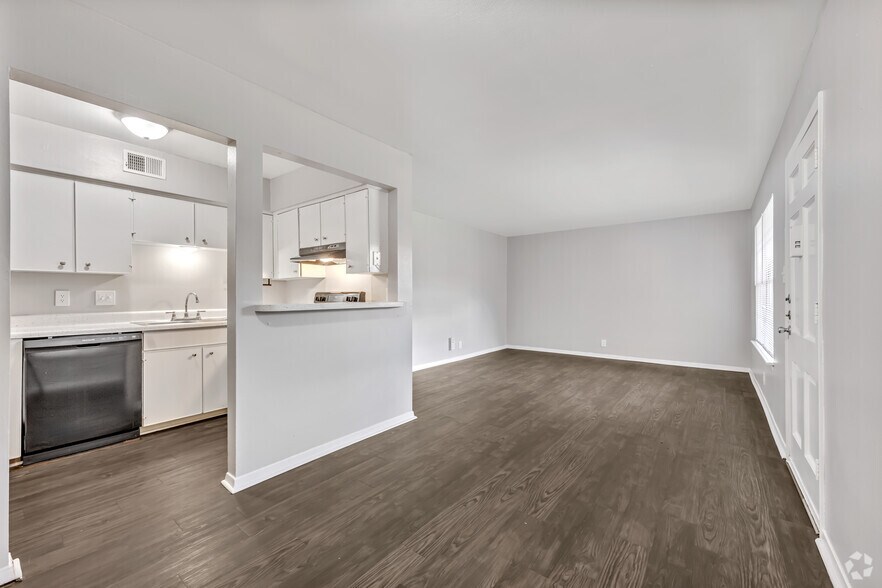 More Photos Of 3409 North St, Nacogdoches Apartments For Sale