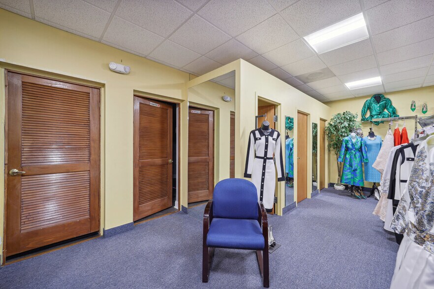 More Photos Of 5061 Allentown Rd, Suitland Freestanding For Sale