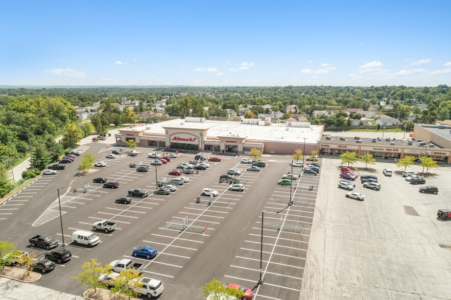 More Photos Of 60 Harvester Sq, Saint Charles Supermarket For Sale