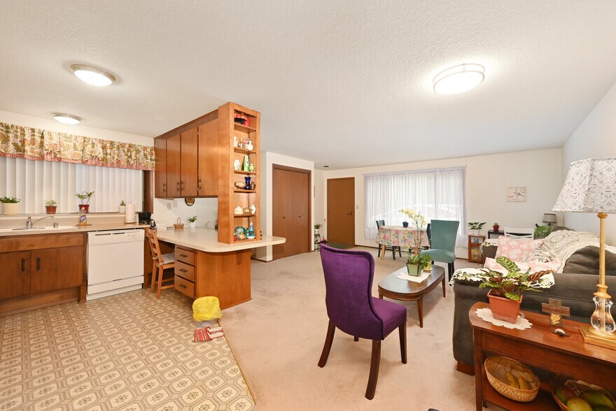 More Photos Of 3323 Oakes Ave, Everett Apartments For Sale