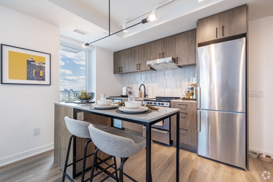 More Photos Of 300 Mcrae Av, Ottawa Apartments For Lease