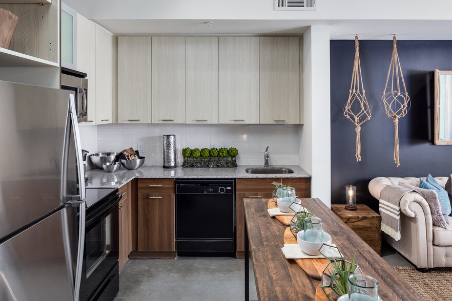 More Photos Of 935 Marietta St NW, Atlanta Apartments For Lease