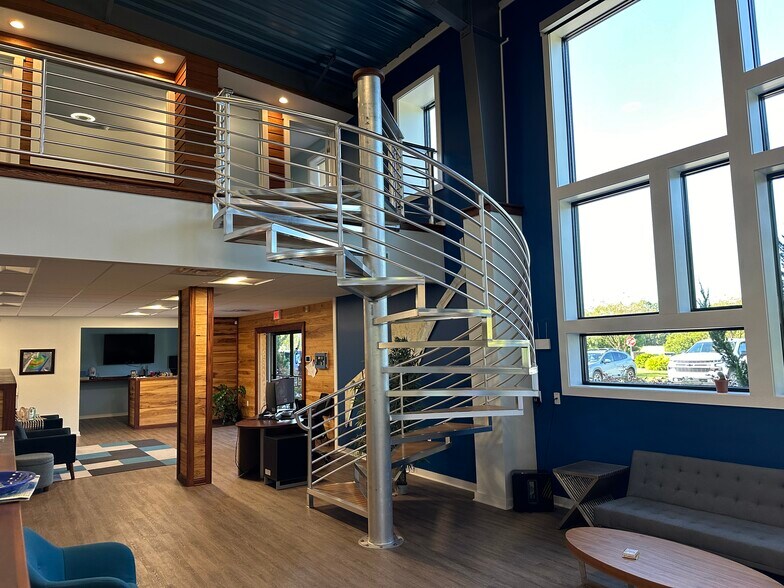 More Photos Of 310 Greenfield Dr, Newport Warehouse For Sale