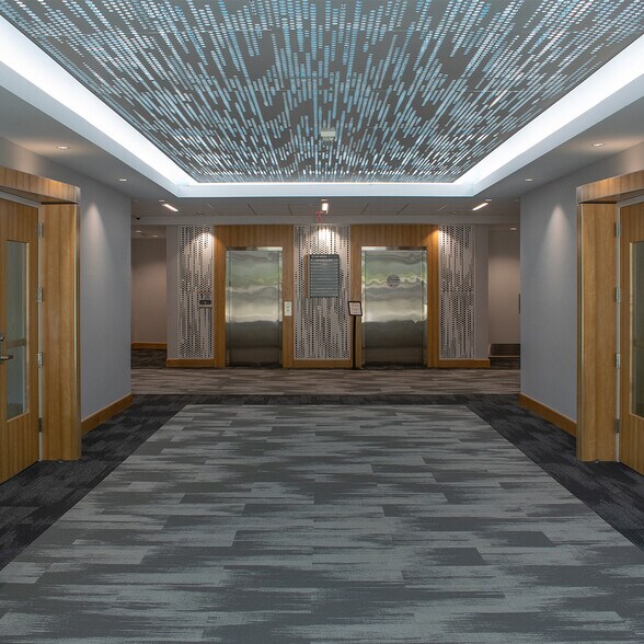 More Photos Of 105 SW Cary Pky, Cary Medical For Lease