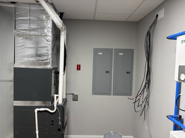 More Photos Of 408 Bethel Rd, Somers Point Office For Sale