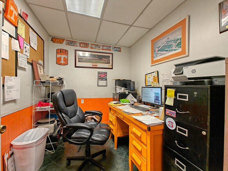 More Photos Of 3150 Highway 70 W, Camden Auto Salvage Facility For Sale