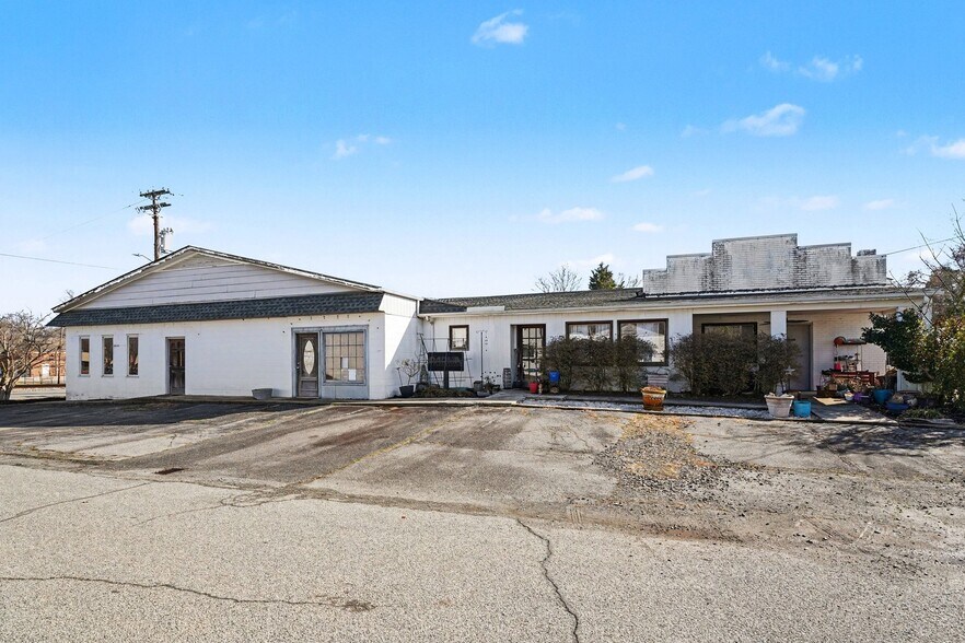 More Photos Of 11 Bell Ave, Denton Flex For Sale