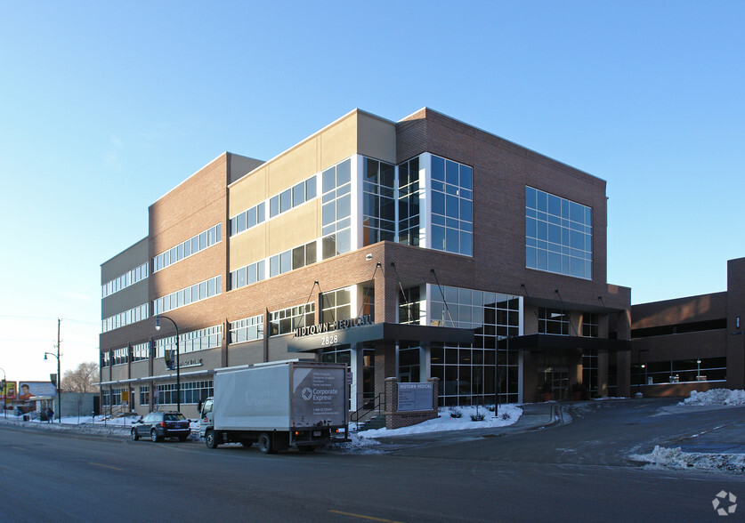 Primary Photo Of 2828 Chicago Ave S, Minneapolis Medical For Lease