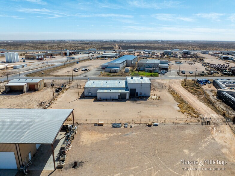 More Photos Of 11008 West County Road 128, Odessa Manufacturing For Sale