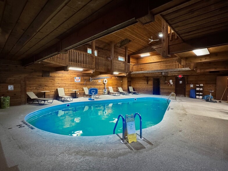 More Photos Of 9966 N State Road 27, Hayward Hotel For Sale