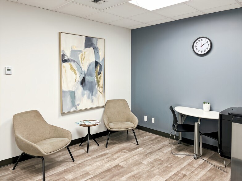 More Photos Of 10655 NE 4th St, Bellevue Coworking Space