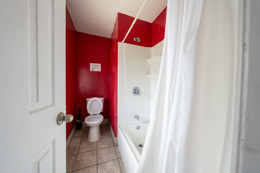 More Photos Of 1231 W 8th St, Los Angeles Apartments For Sale