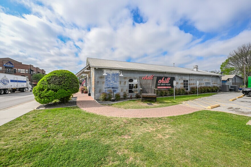 More Photos Of , Grapevine General Retail For Sale