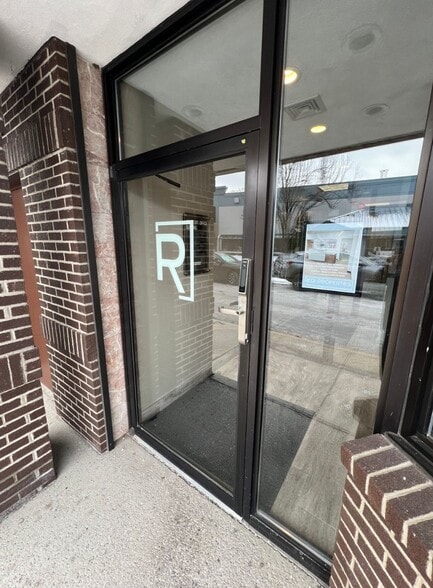 More Photos Of 21 Old Main St, Fishkill Office For Lease