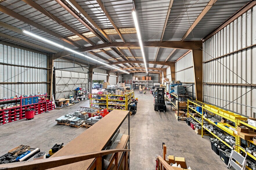 More Photos Of 1075 E 2nd St, Pomona Warehouse For Sale