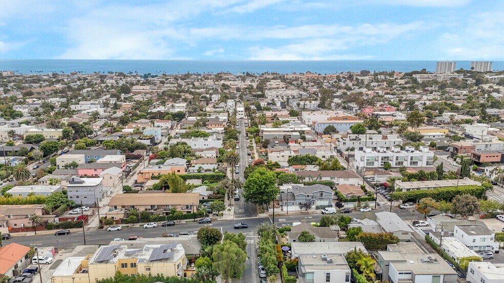More Photos Of 705 Flower Ave, Venice Apartments For Sale