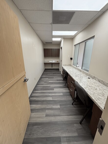 More Photos Of 3250 Harden St Ext, Columbia Medical For Lease