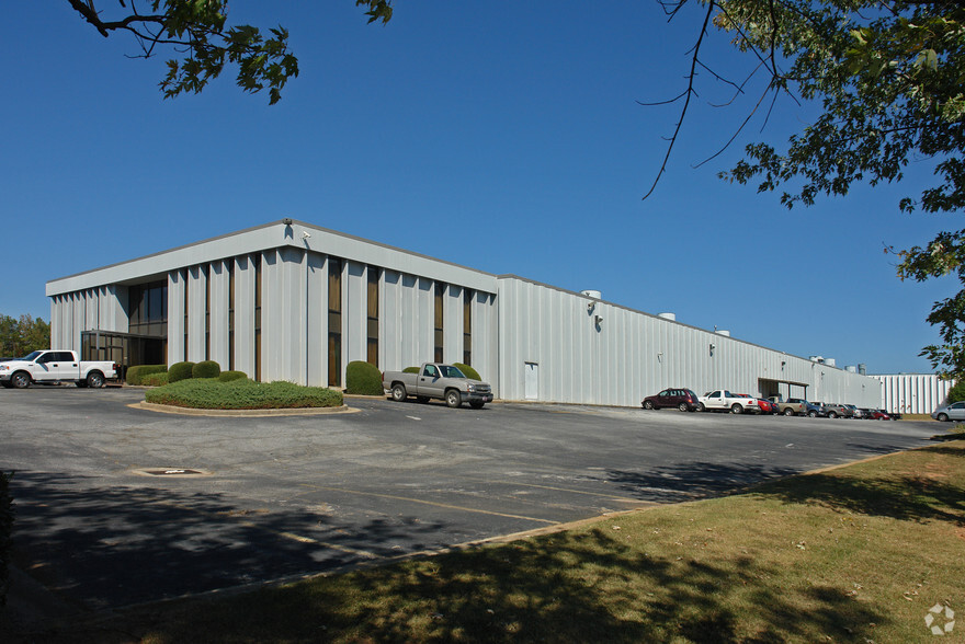 Primary Photo Of 5224 Snapfinger Woods Dr, Decatur Manufacturing For Sale