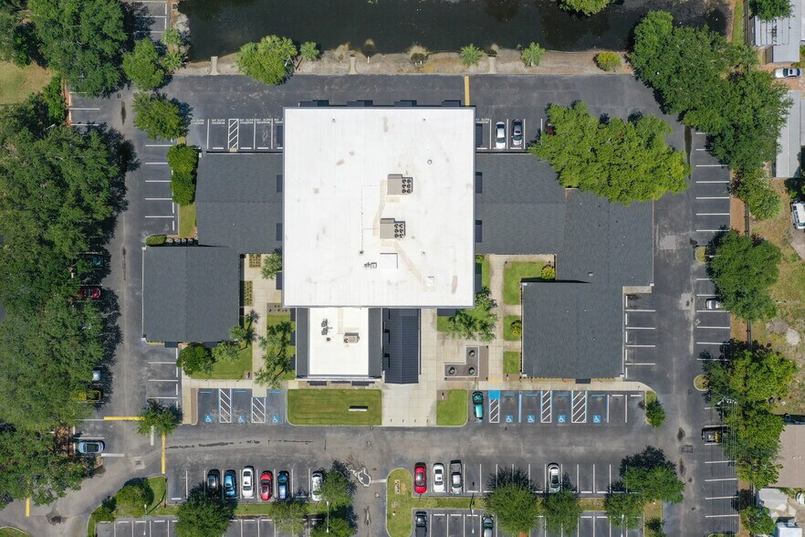 More Photos Of 30522 US Highway 19 N, Palm Harbor Office For Lease